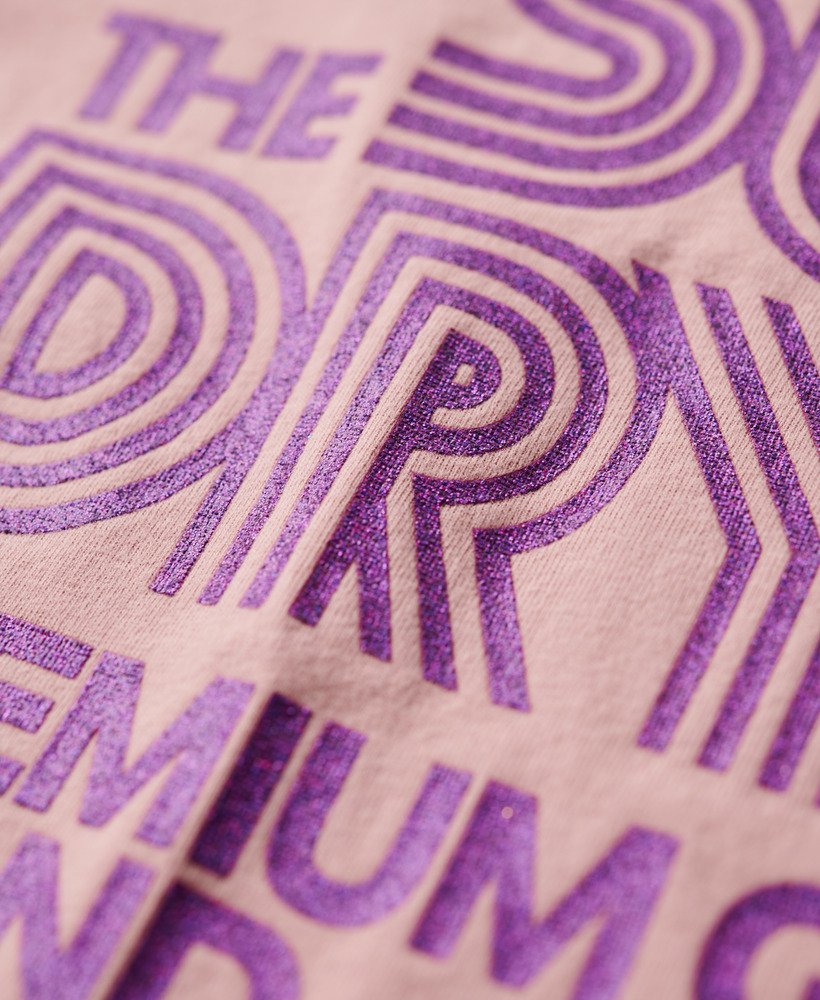 camiseta retrô com logo brilhante em rosa blush vintage