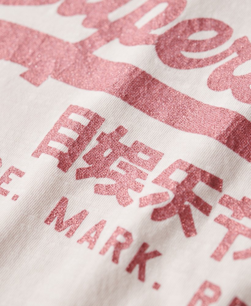 camiseta relaxed com logo metálico em rosa malva