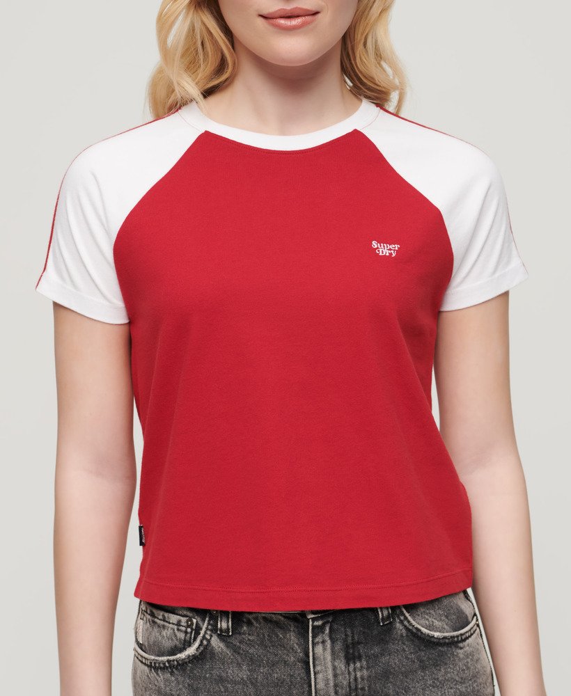 camiseta retrô essential logo na cor vermelho barn doorÓptico