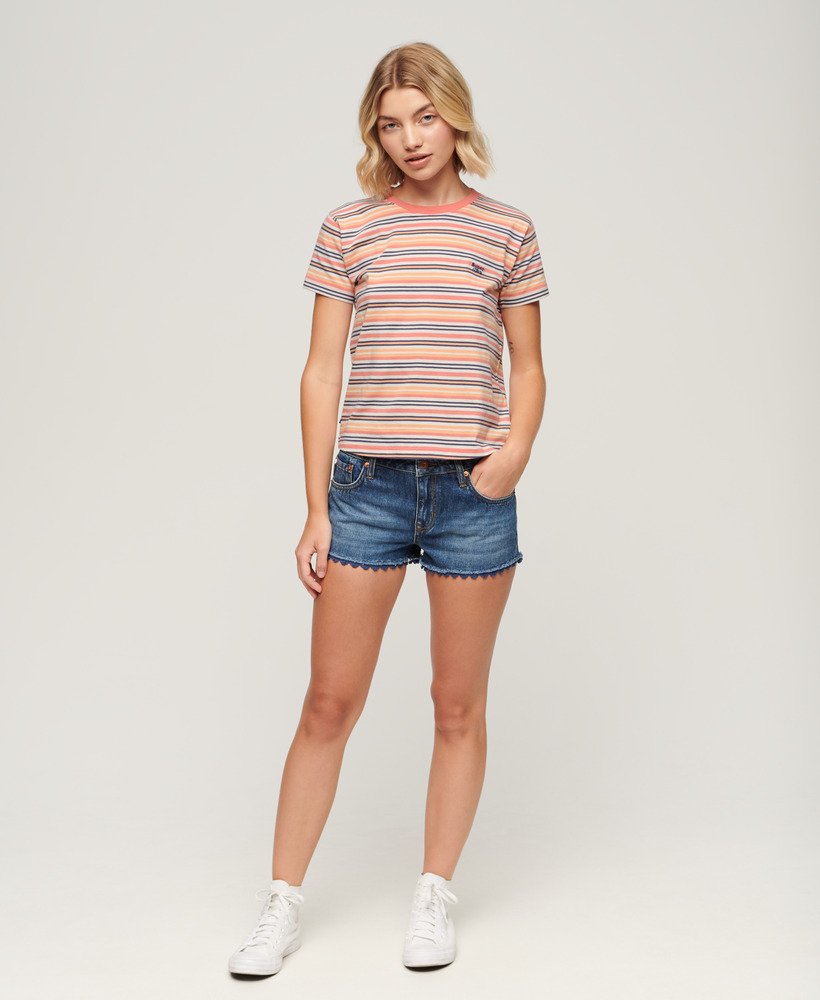 camiseta essential listrada com logo em coral sunset stripe
