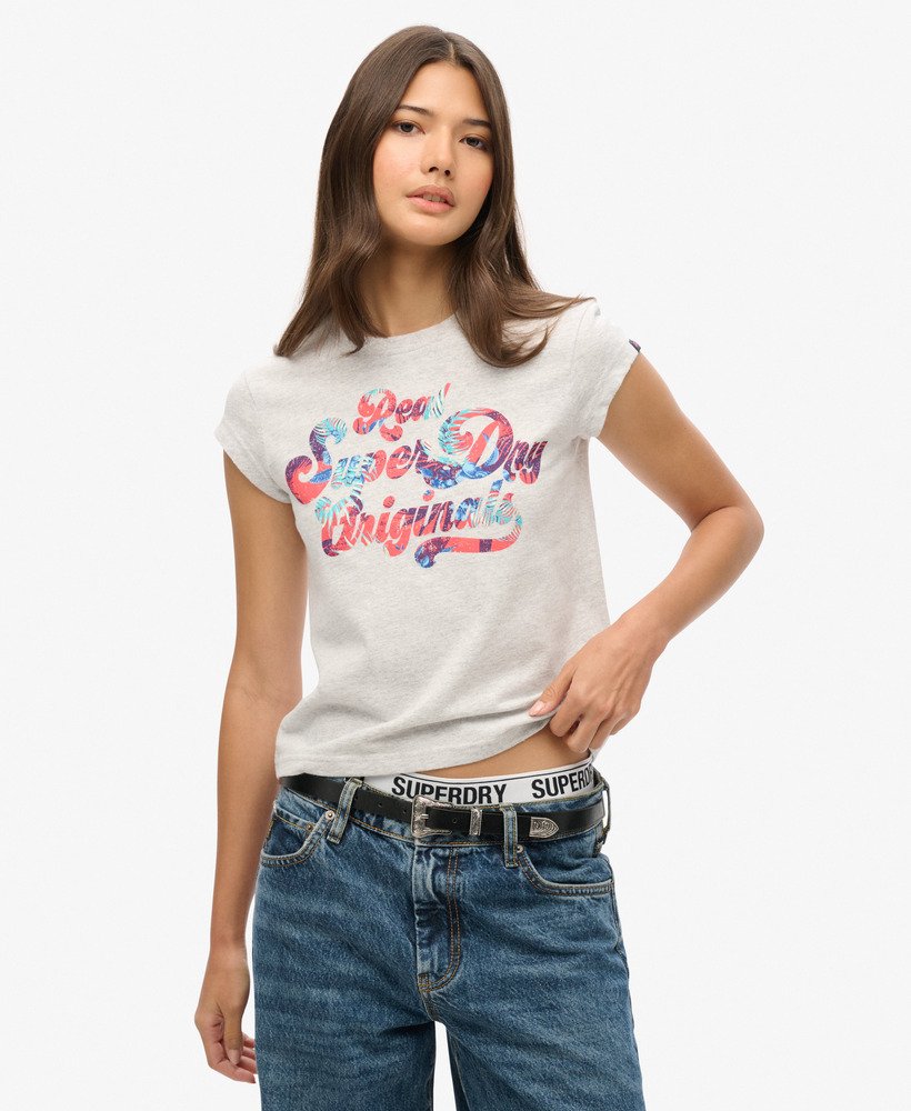 camiseta de manga curta com estampa floral em cinza mesclado.