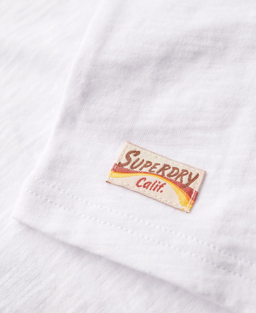 camiseta cali sticker fitted em tecido slub branco inverno