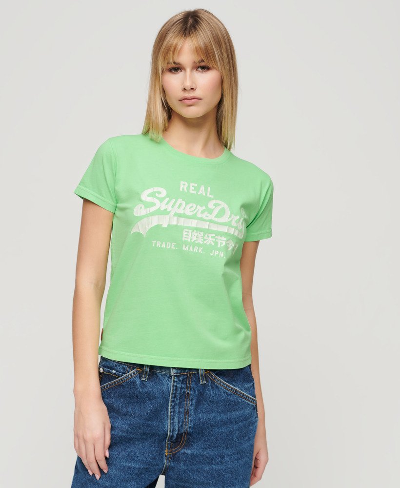 camiseta ajustada com estampa neon na cor verde menta neon