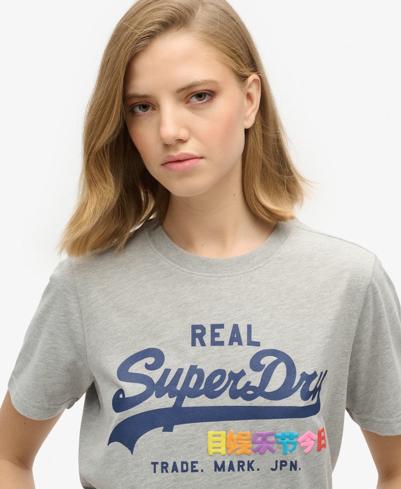 camiseta vintage logo pop entry na cor cinza mesclado