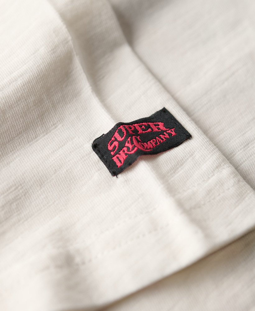 camiseta tokyo vintage logo graphic relaxed na cor branco inverno