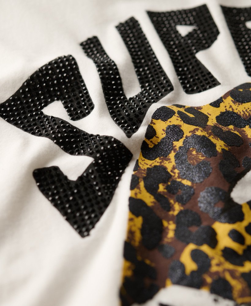 camiseta lo-fi punk poster relaxed na cor off white