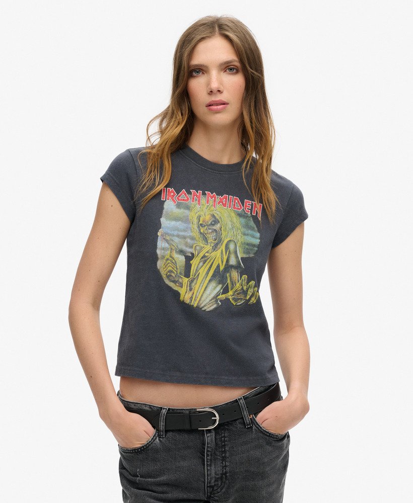 camiseta iron maiden x superdry de manga curta preta modelo mid merch.