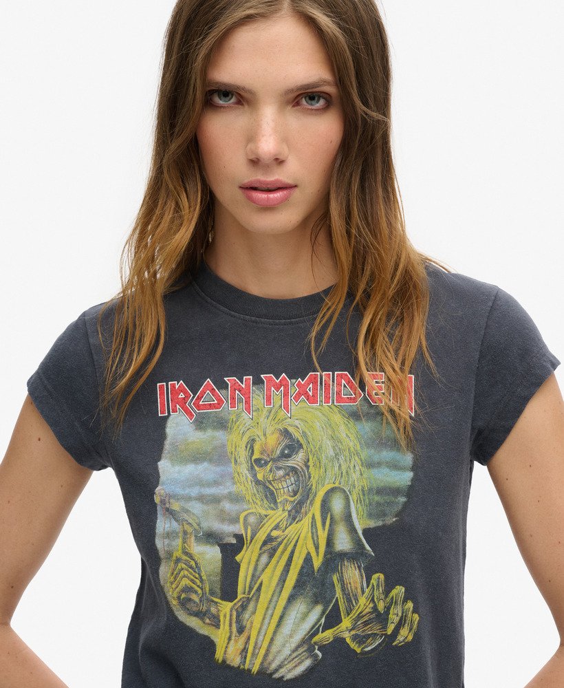 camiseta iron maiden x superdry de manga curta preta modelo mid merch.
