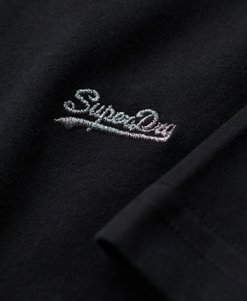 camiseta essential com logo bordado na cor preta