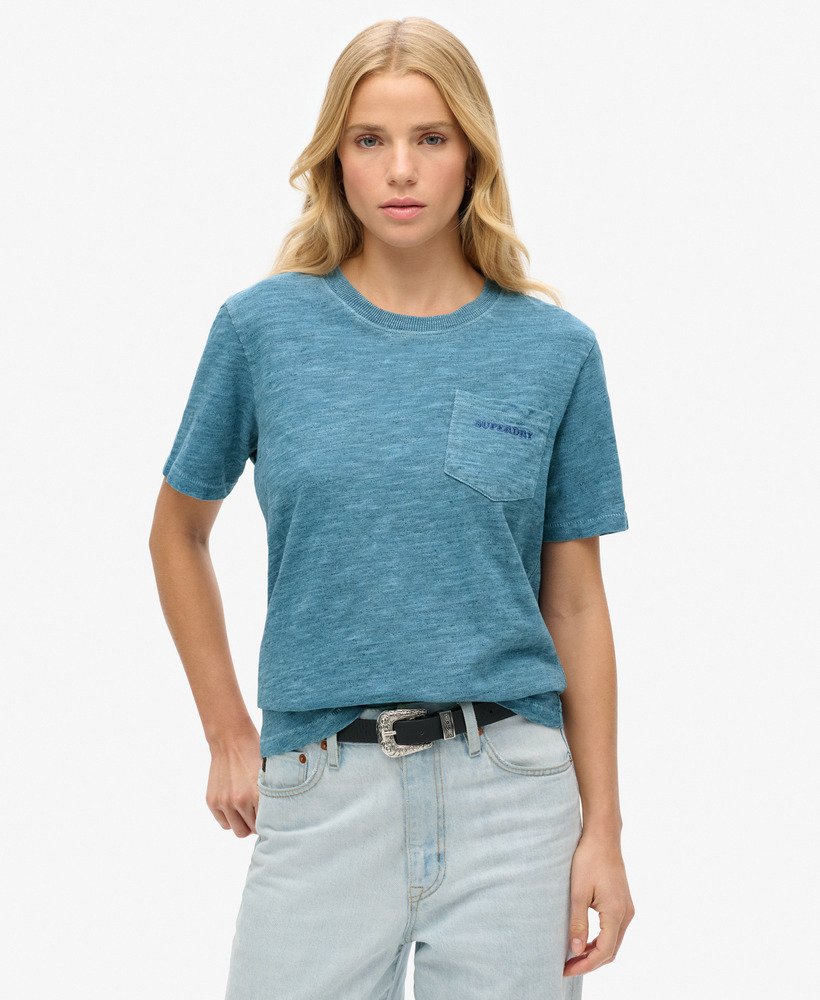 camiseta essential logo overdyed na cor azul luar