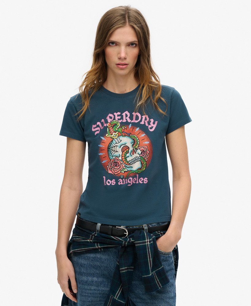 camiseta ajustada com strass e estampa de tatuagem na cor tinta.