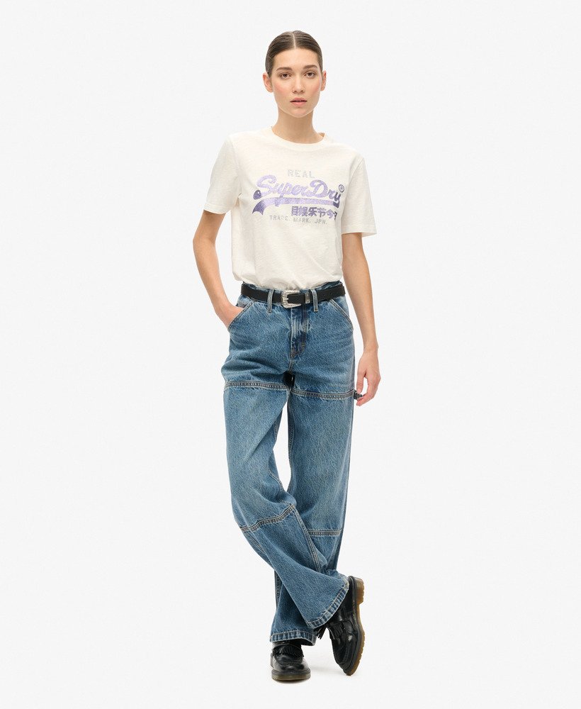camiseta vl graphic com detalhes em tecido texturizado cru.