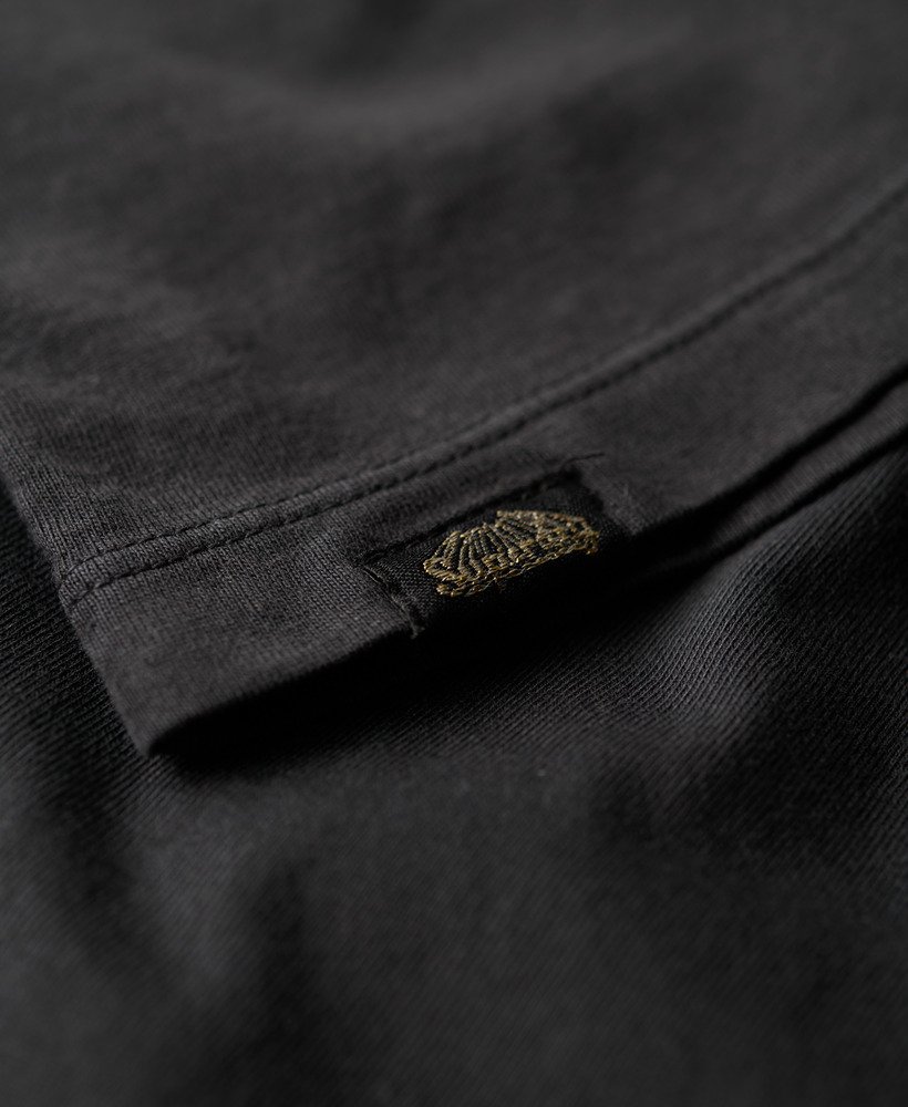 camiseta metallic venue relaxed na cor preto jato