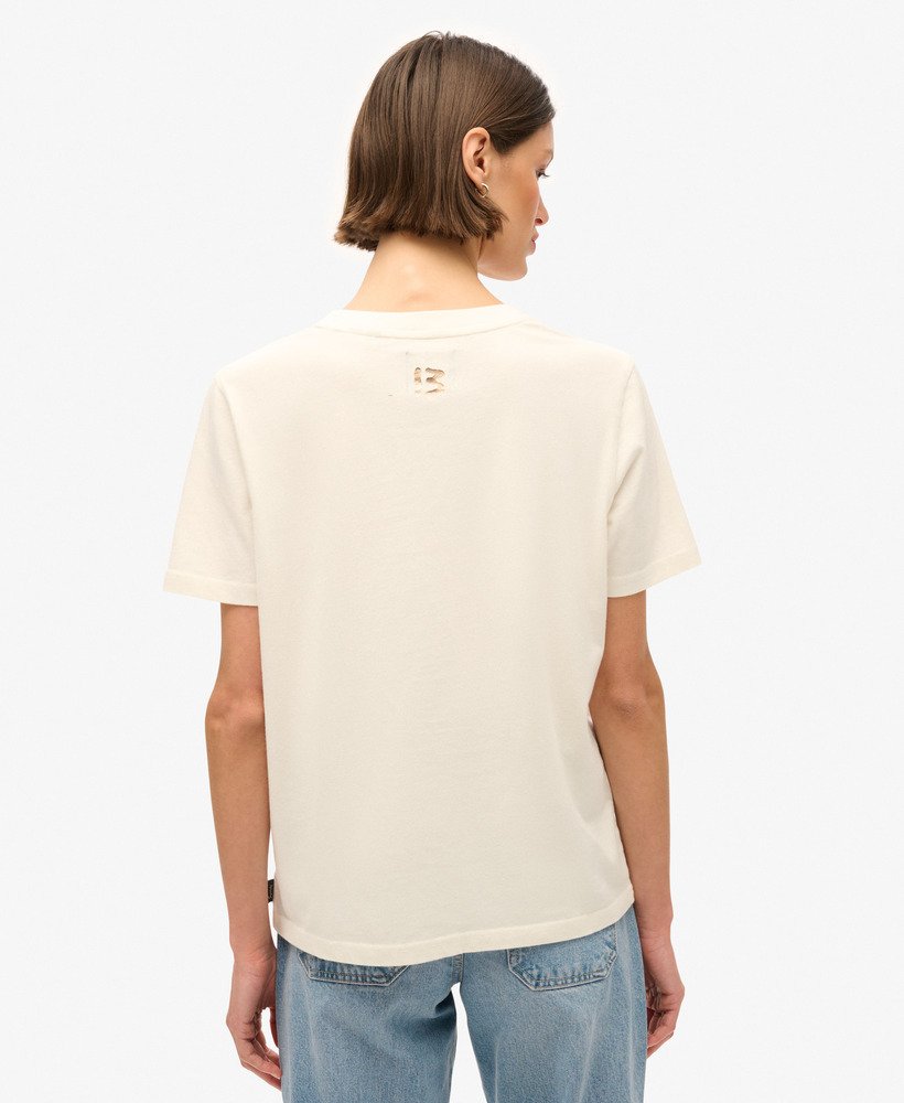 camiseta relaxed com estampa de tatuagem na cor branca inverno