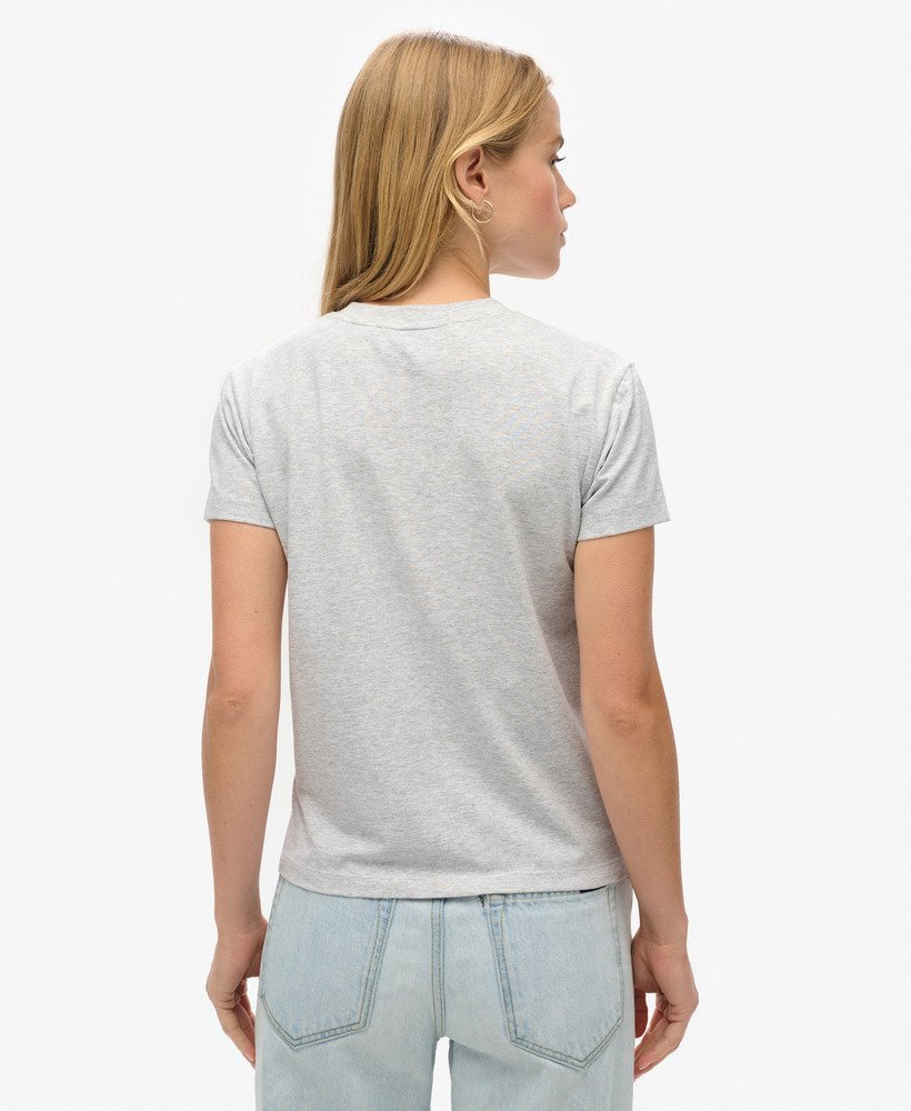 camiseta sport luxe graphic fitted na cor cinza mesclado.