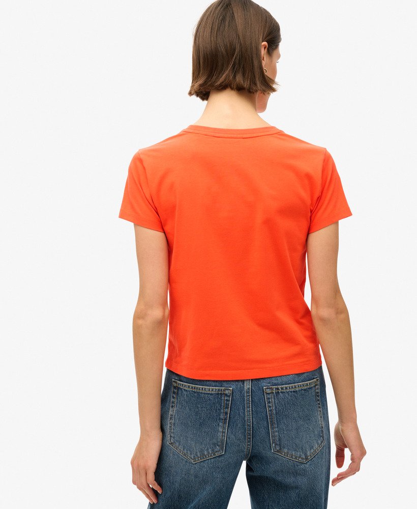 camiseta core logo city fitted na cor coral vulcânico