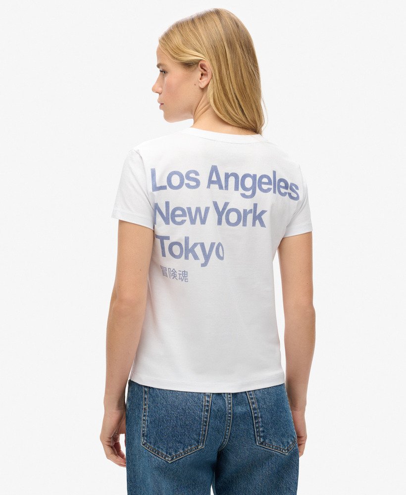 camiseta core logo city fitted na cor branco brilhante