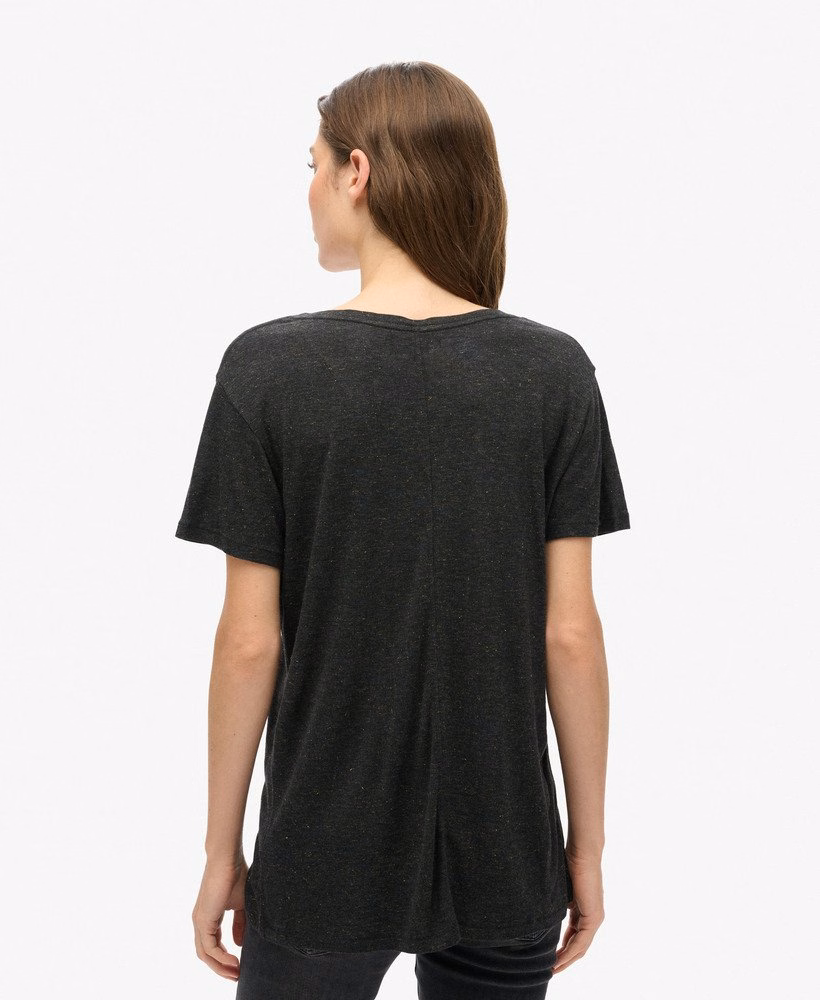 Camiseta Studios Slub com decote em V bordada