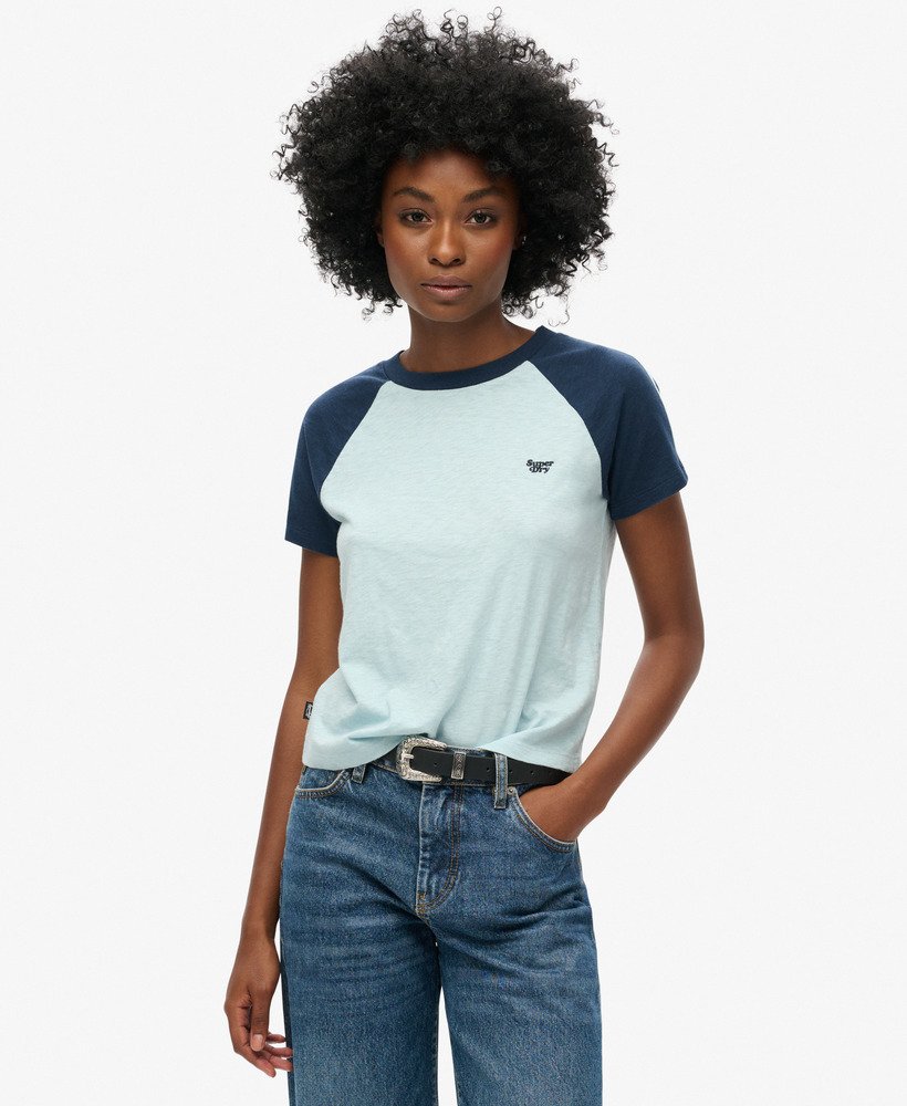 camiseta retrô essential logo em azul celesteazul marinho intenso