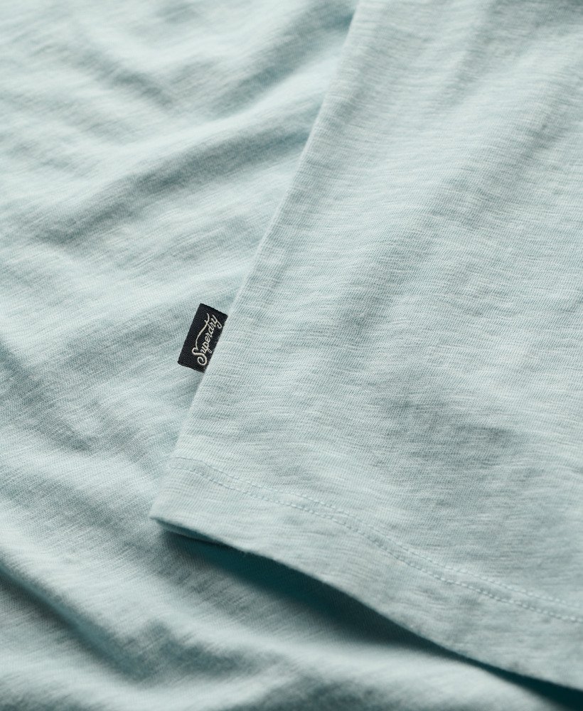 camiseta retrô essential logo em azul celesteazul marinho intenso