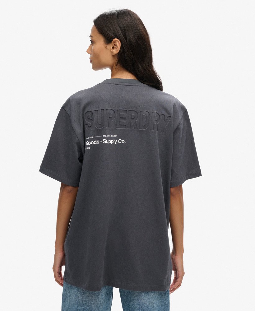 camiseta esportiva utilitária oversized com logo na cor Ébano