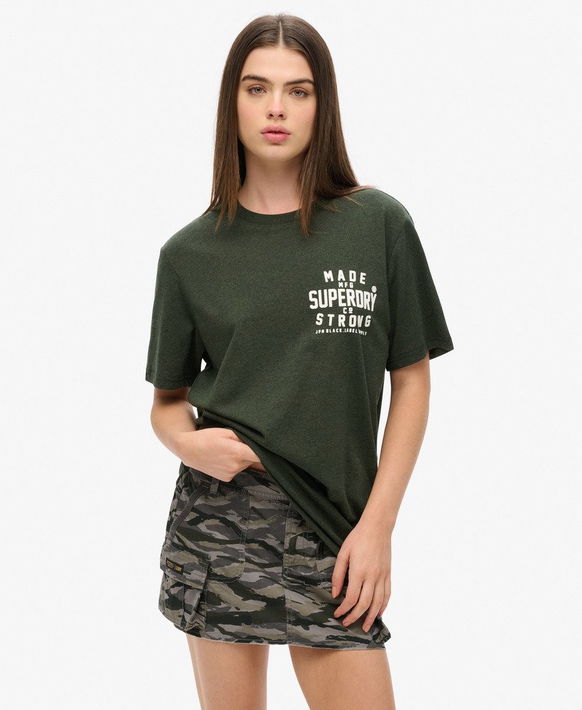 camiseta oversized para trabalho fabricada em tecido na cor verde-oliva escuro mesclado.