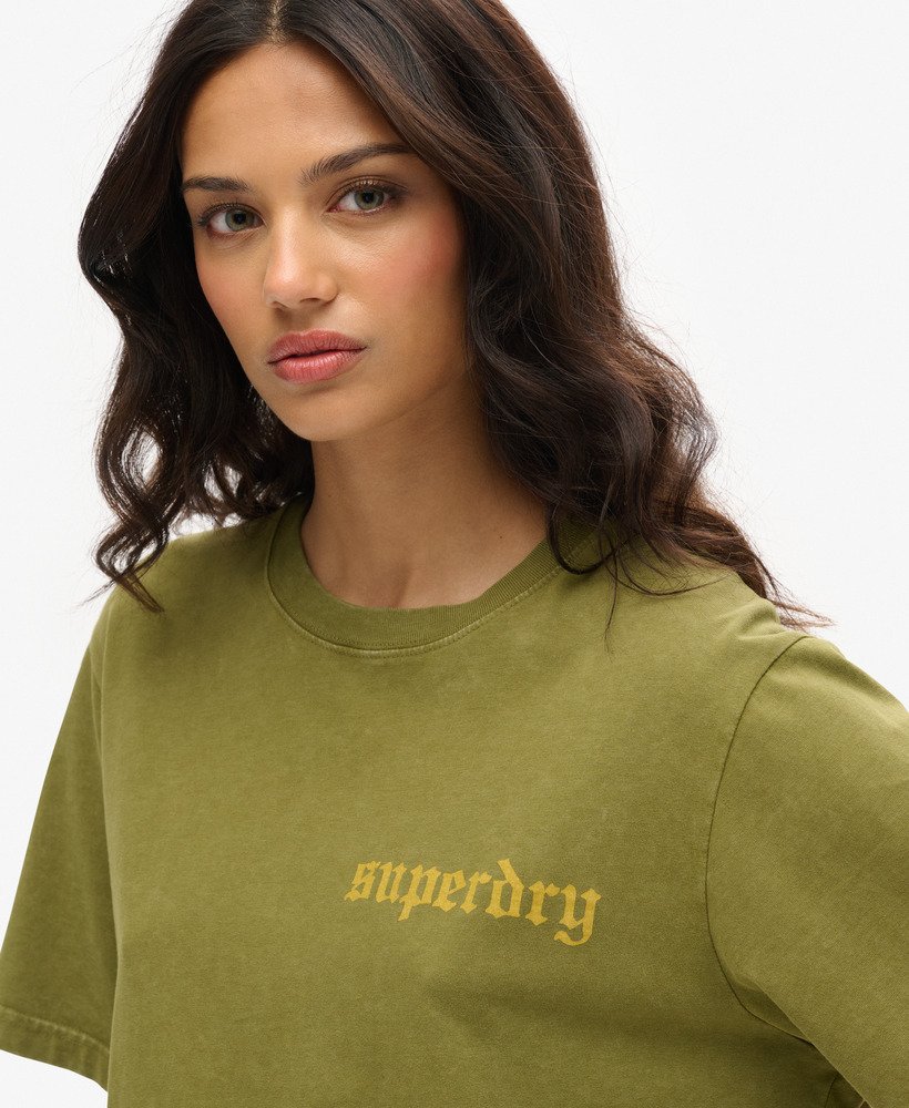 camiseta oversized com estampa de tatuagem na cor cáquioliva
