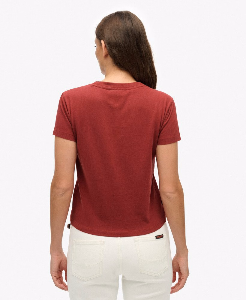 Camiseta Ajustada com Logo Essencial