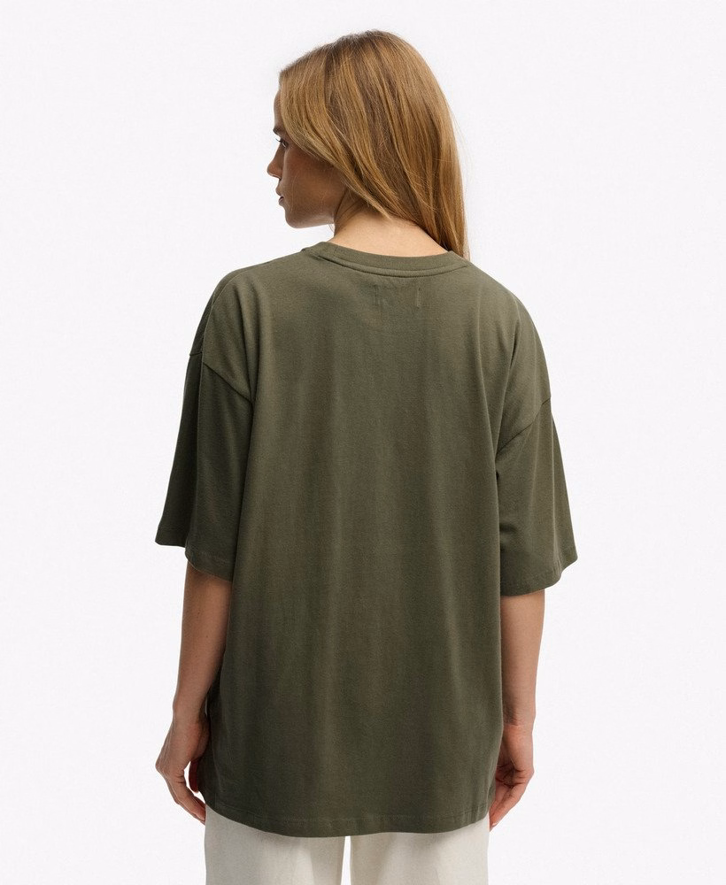 Camiseta oversized com estampa de tatuagem