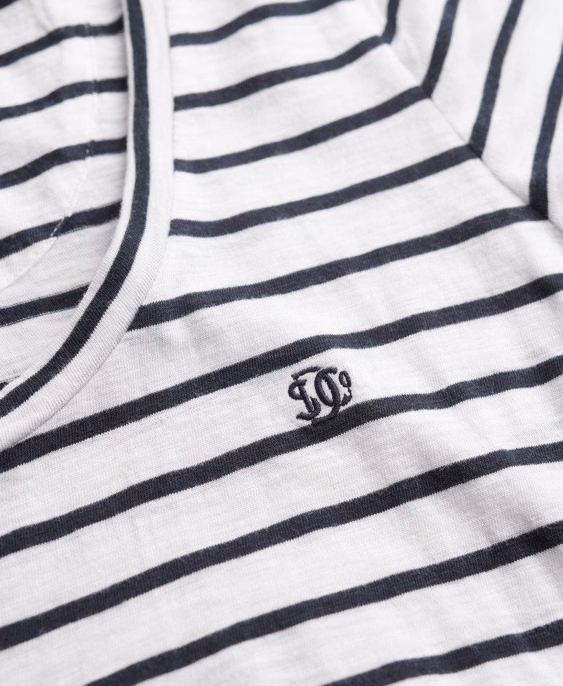 Camiseta Studios com decote redondo