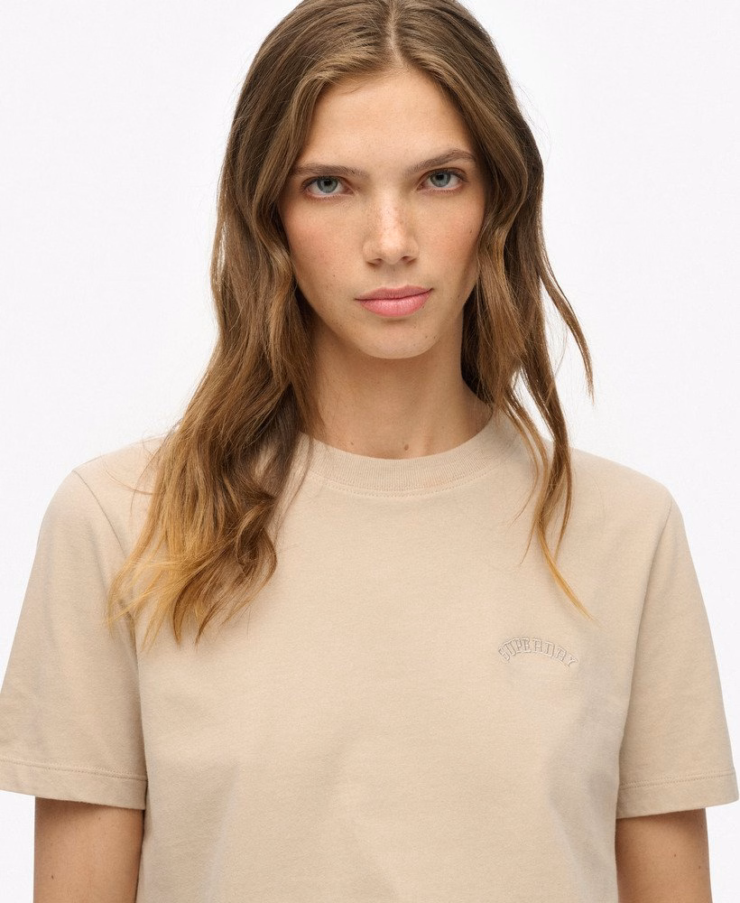 Camiseta Essential com Logo Bordado
