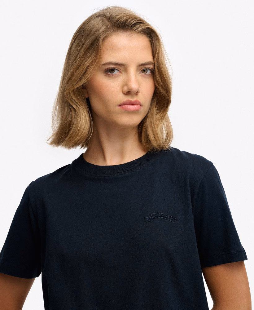Camiseta Essential com Logo Bordado