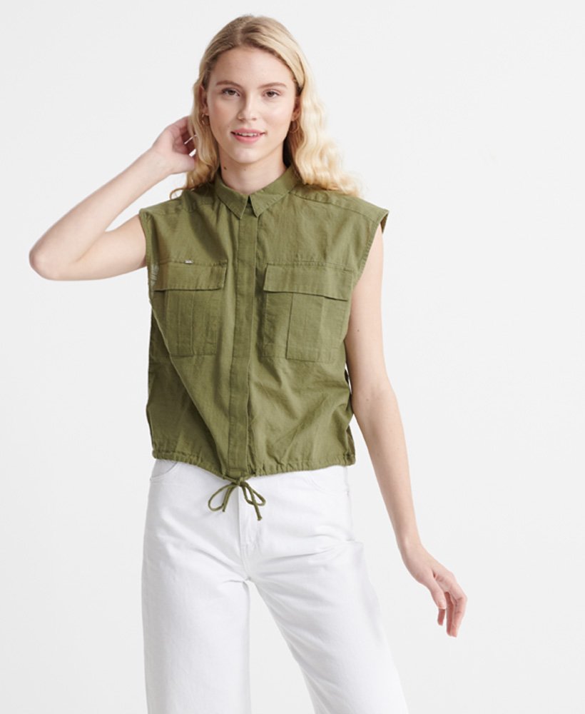 camisa militar sem mangas na cor verde-oliva capuleto