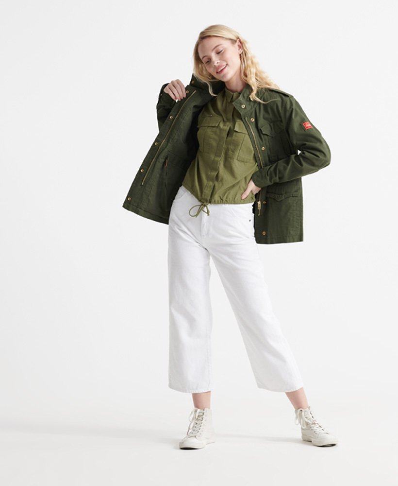 camisa militar sem mangas na cor verde-oliva capuleto