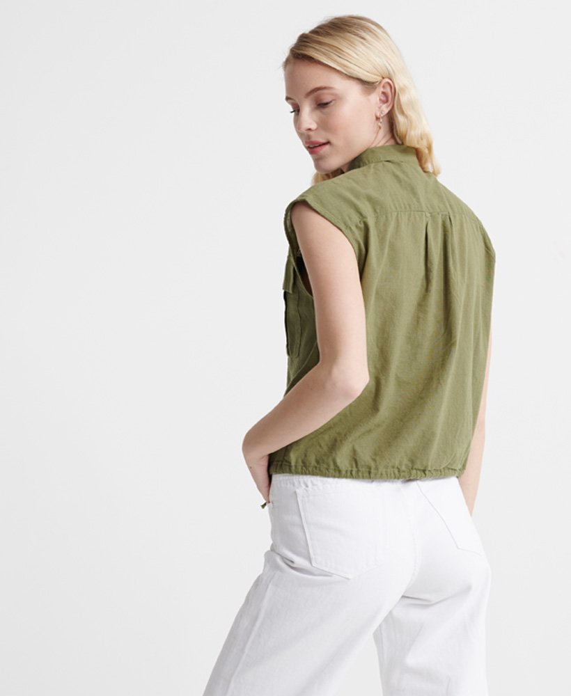 camisa militar sem mangas na cor verde-oliva capuleto