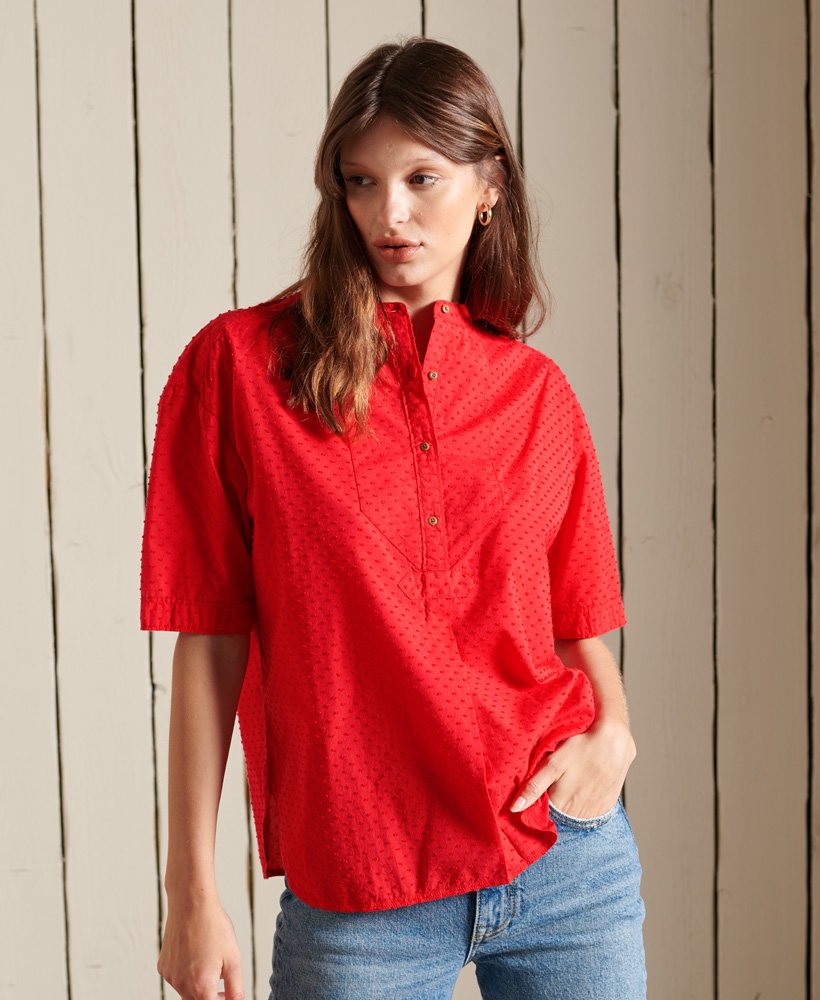 blusa com gola padre na cor vermelha campus.
