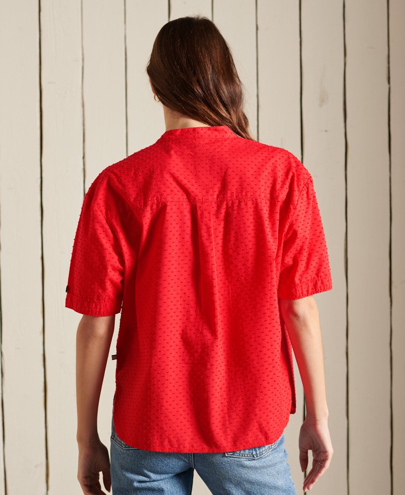 blusa com gola padre na cor vermelha campus.