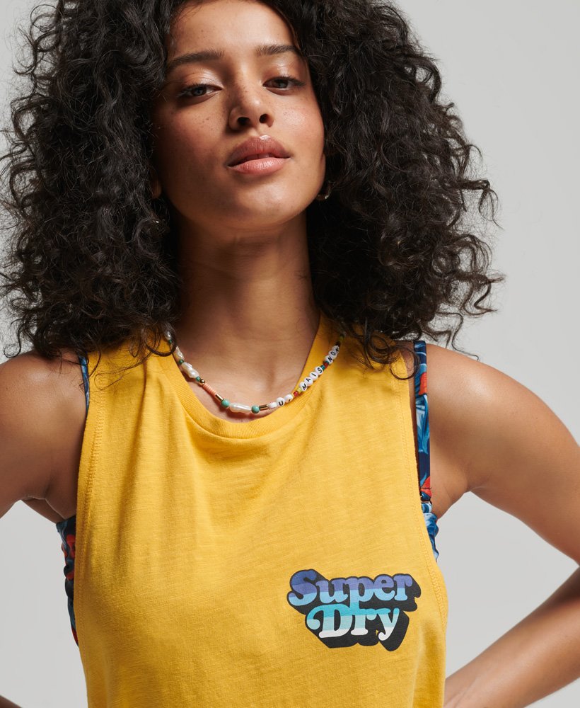 colete vintage cali stripe na cor amarelo pigmentado.