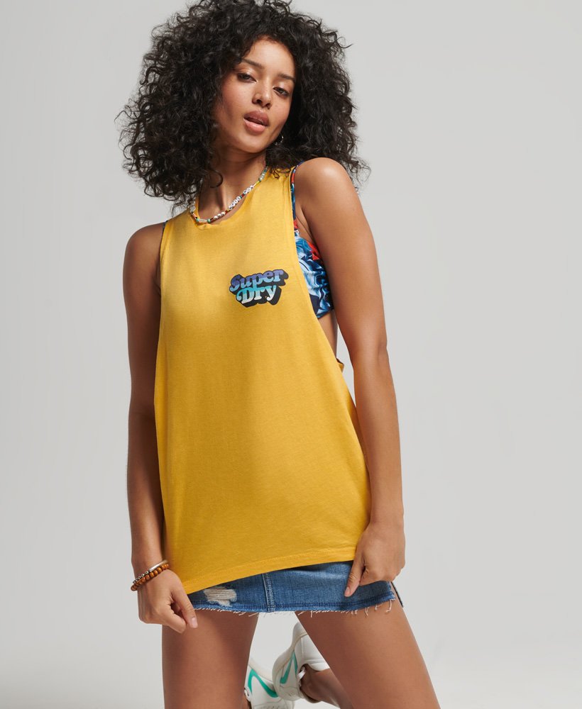 colete vintage cali stripe na cor amarelo pigmentado.
