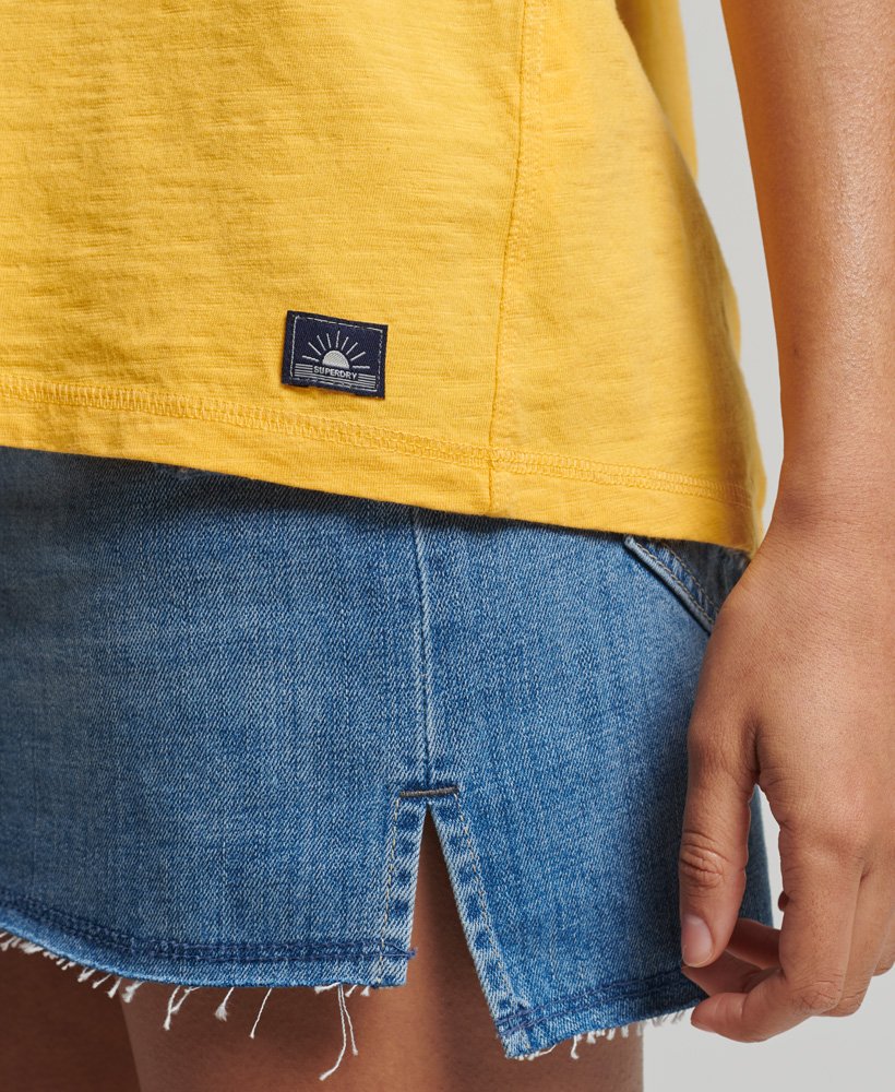 colete vintage cali stripe na cor amarelo pigmentado.