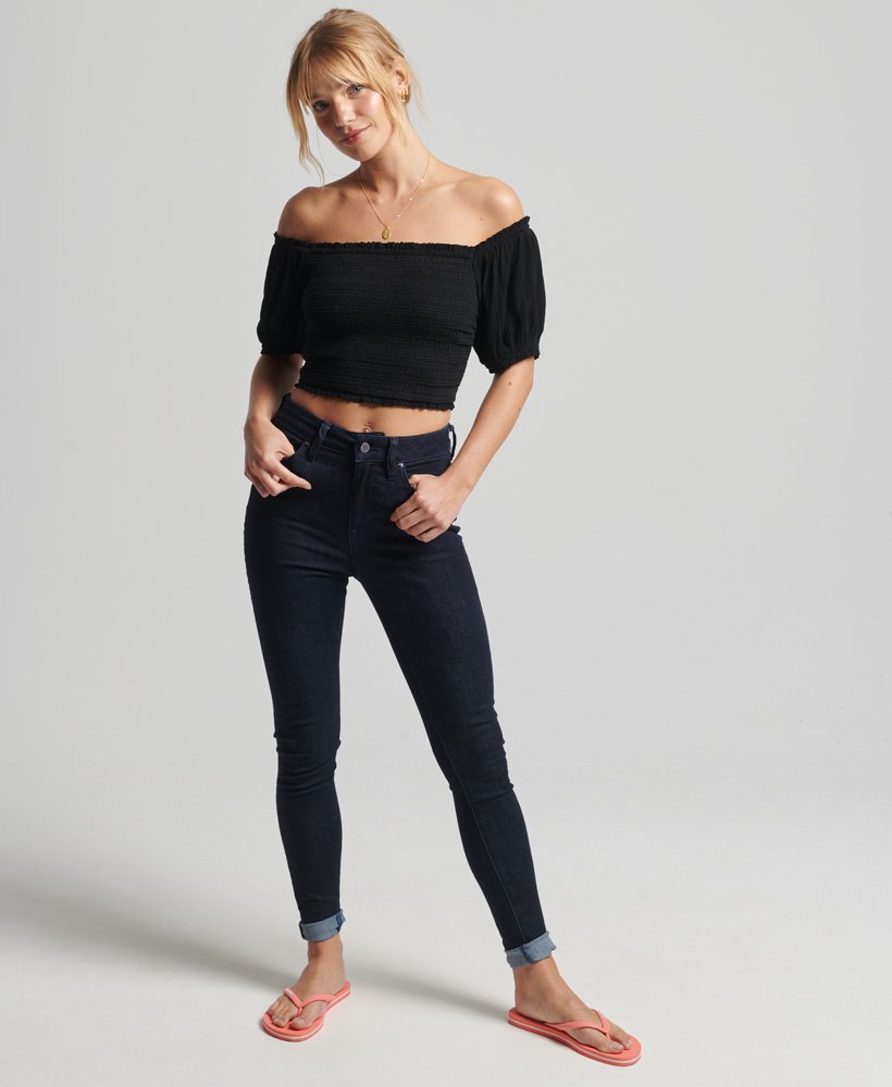 top cropped vintage com detalhes franzidos na cor preta.