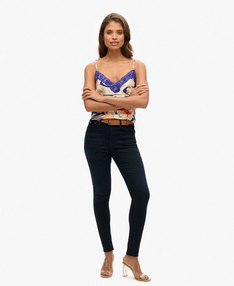 top cami na estampa creme ryusuiniuchow