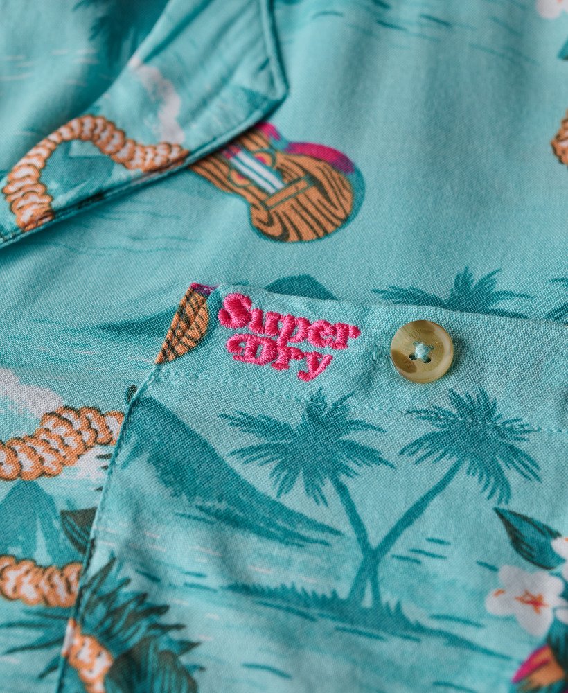camisa estilo resort de praia na cor azul-turquesa havaiana aloha
