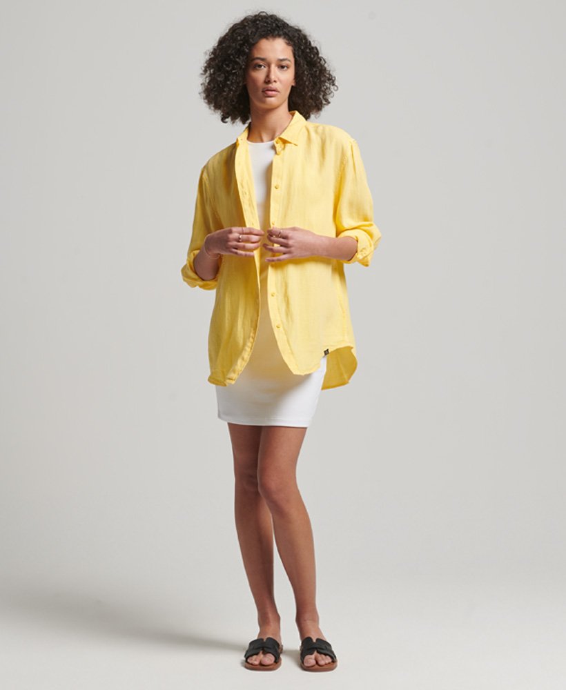 camisa boyfriend casual de linho na cor laranja mimosa.