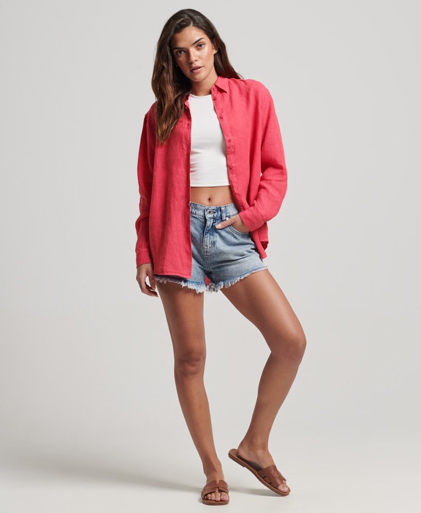 camisa boyfriend casual de linho na cor rosa framboesa.