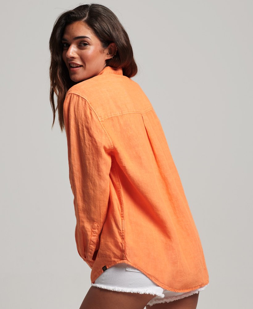 camisa boyfriend casual de linho na cor laranja jaffa