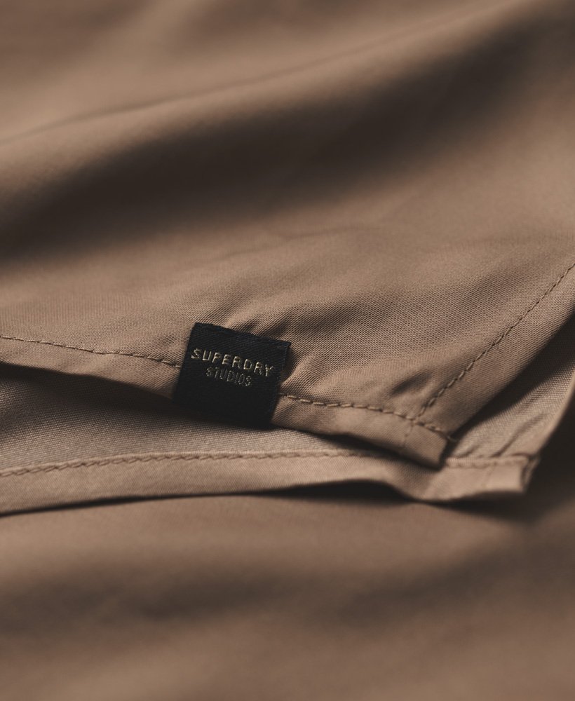 camisa studios satin seventies na cor woodsmoke