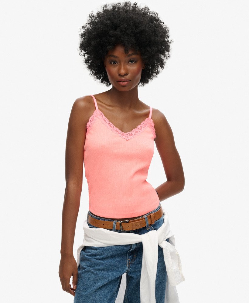 top de alças canelado em algodão orgânico na cor coral pastel.