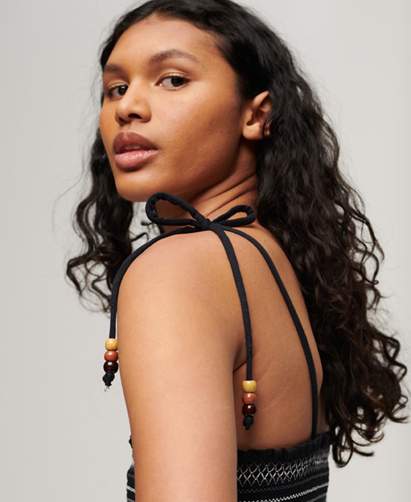 blusa regata bordada com detalhe franzido em preto lavado