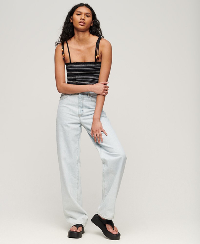 blusa regata bordada com detalhe franzido em preto lavado